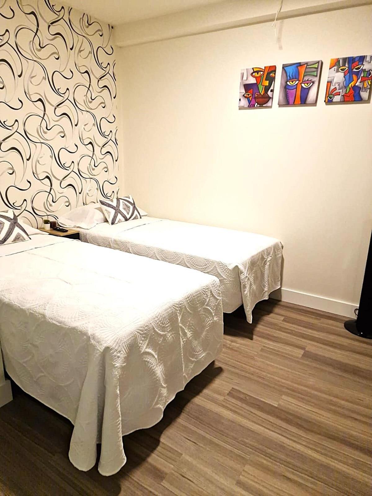 Madrid Suites Luaran gambar